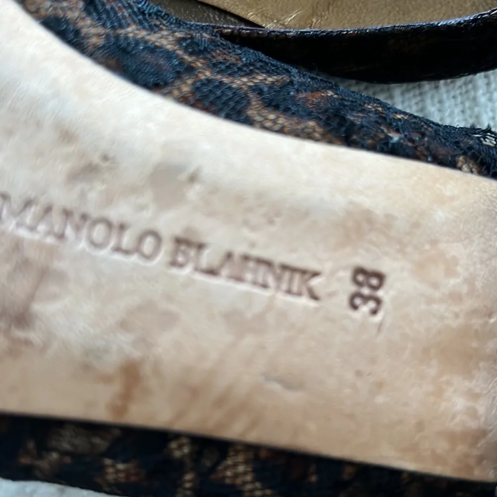 Manolo Blahnik Black and Brown Flats and Loafers with Pointed Toe Design